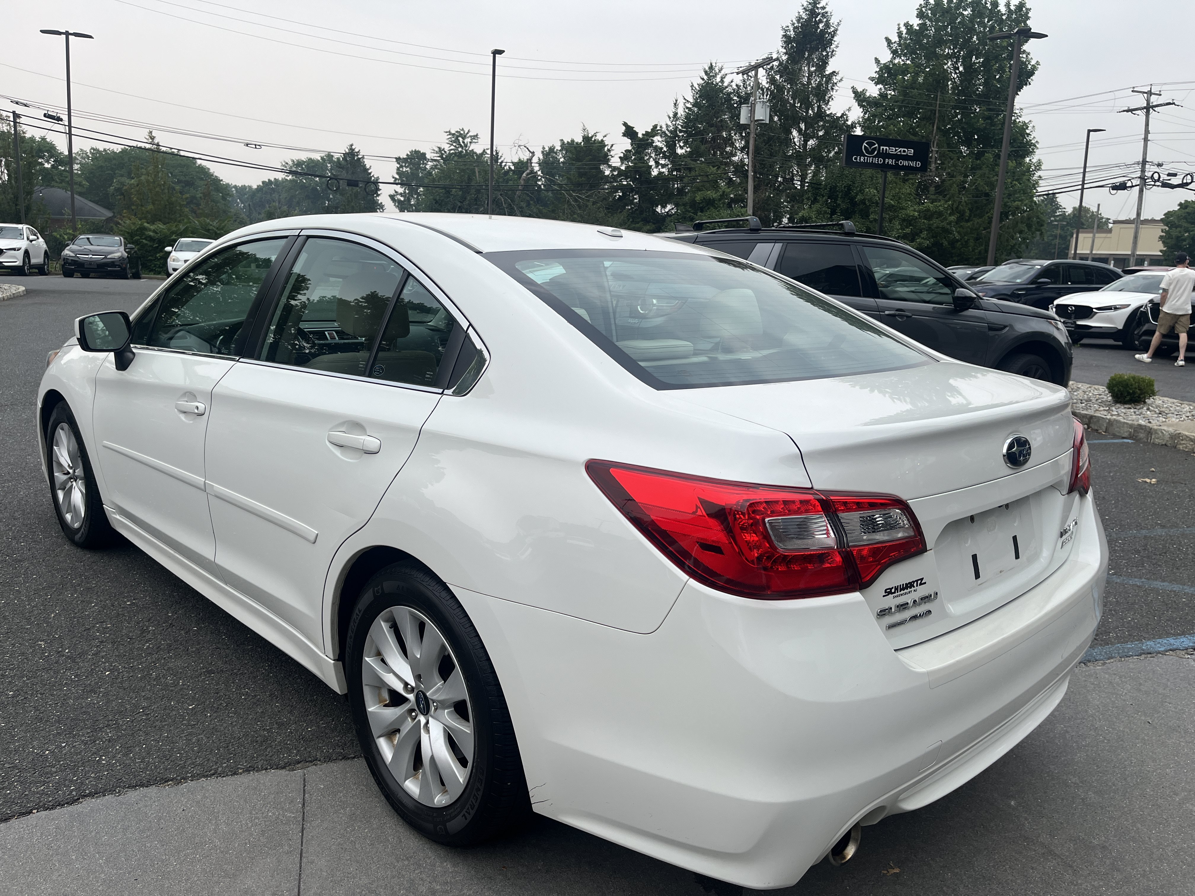 Used 2015 Subaru Legacy 2.5i Premium AWD/4WD image 3