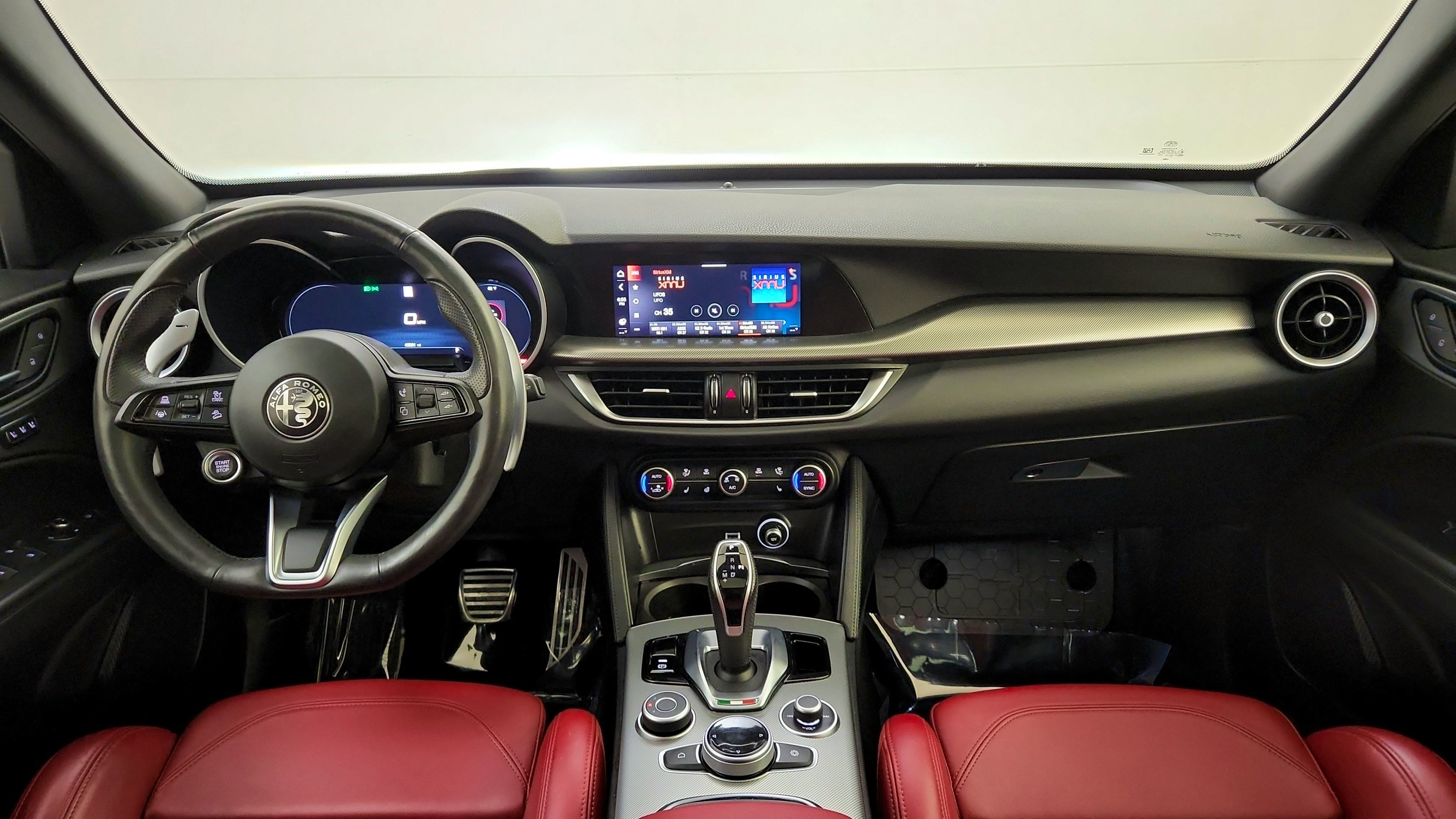 Used 2024 Alfa Romeo Stelvio Veloce AWD/4WD image 20