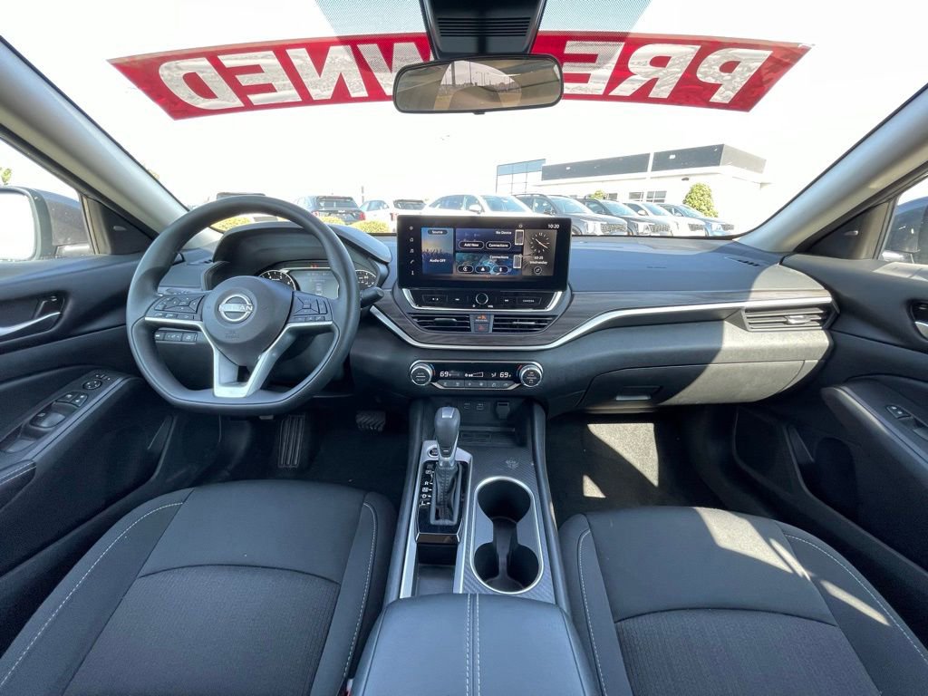 Used 2025 Nissan Altima 2.5 SV w/ SV Special Edition Package image 28