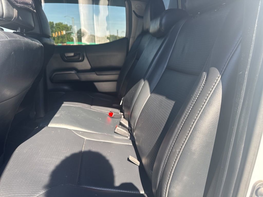 Used 2019 Toyota Tacoma TRD Off-Road AWD/4WD image 22