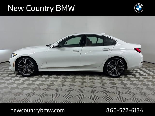 Used 2024 BMW 330i xDrive Sedan w/ Premium Package image 4