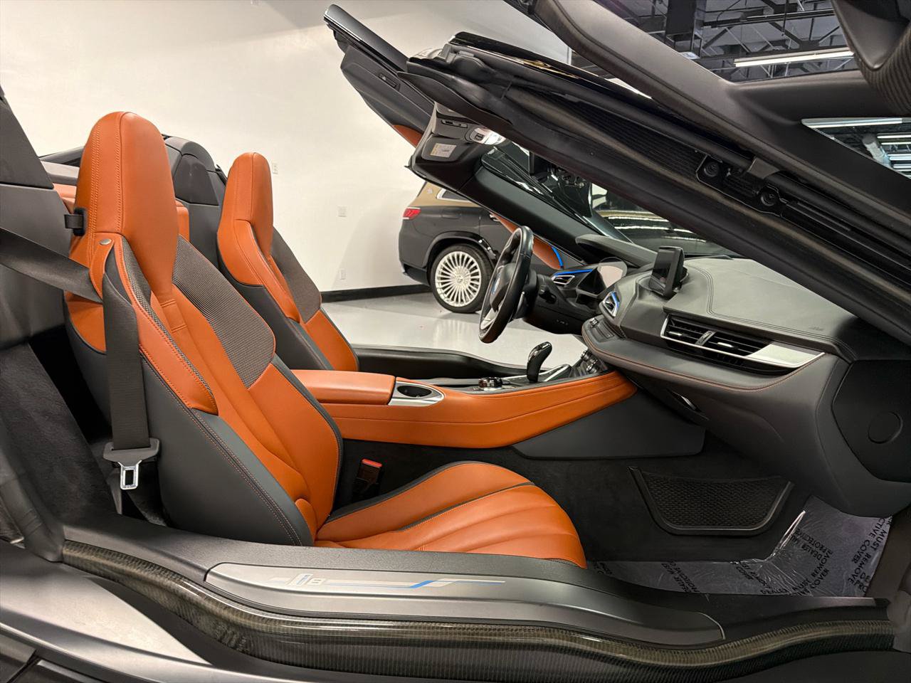 Used 2019 BMW i8 Roadster AWD/4WD image 24