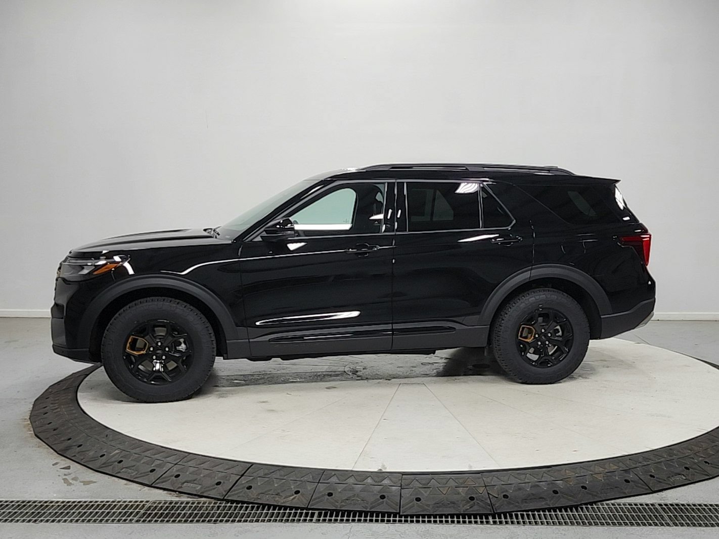 New 2026 Ford Explorer Tremor AWD/4WD image 4