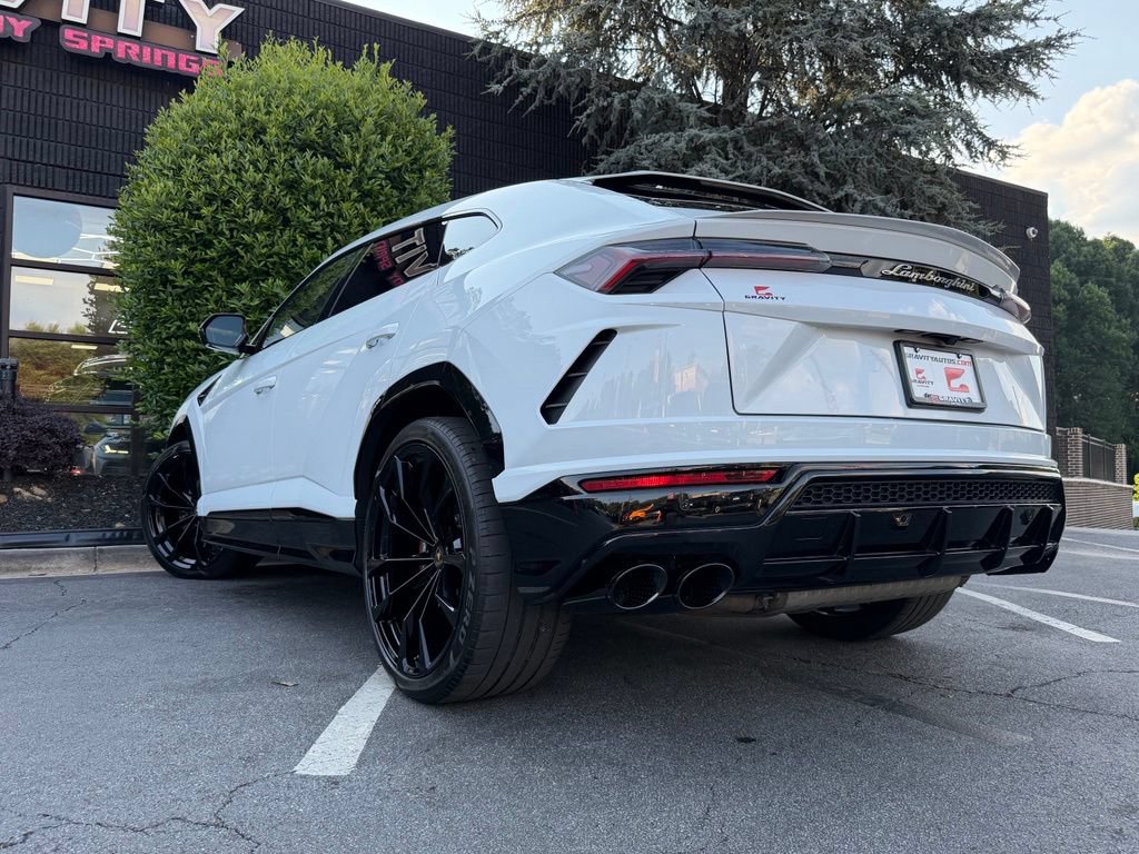Used 2021 Lamborghini Urus AWD/4WD image 20