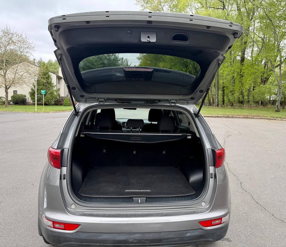 Used 2018 Kia Sportage LX AWD/4WD image 10