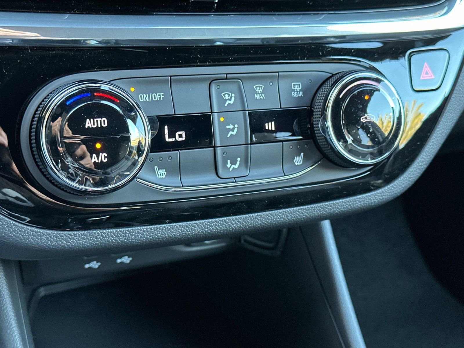 New 2026 Buick Envista Sport Touring w/ Convenience I Package FWD image 20