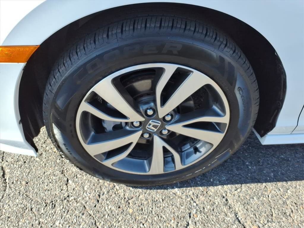 Used 2023 Honda Odyssey Touring image 9