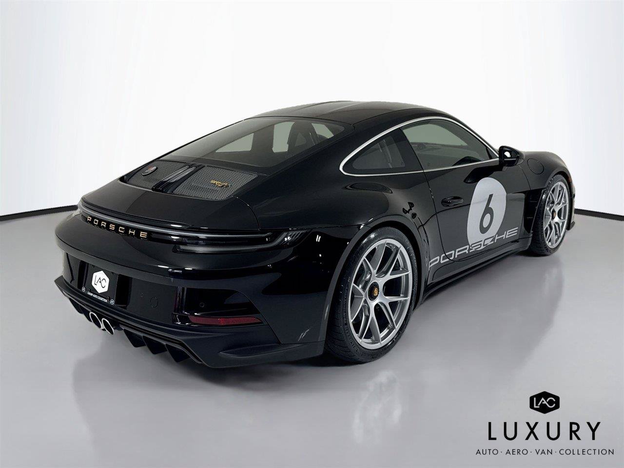 Used 2024 Porsche 911 GT3 RS RWD image 5