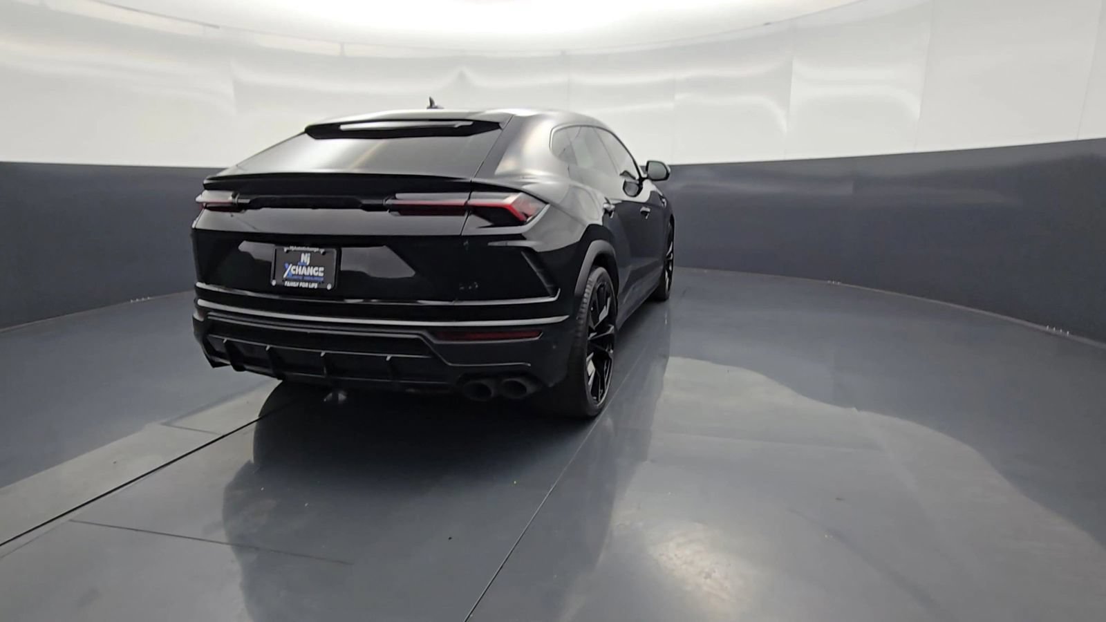 Used 2022 Lamborghini Urus AWD/4WD image 95