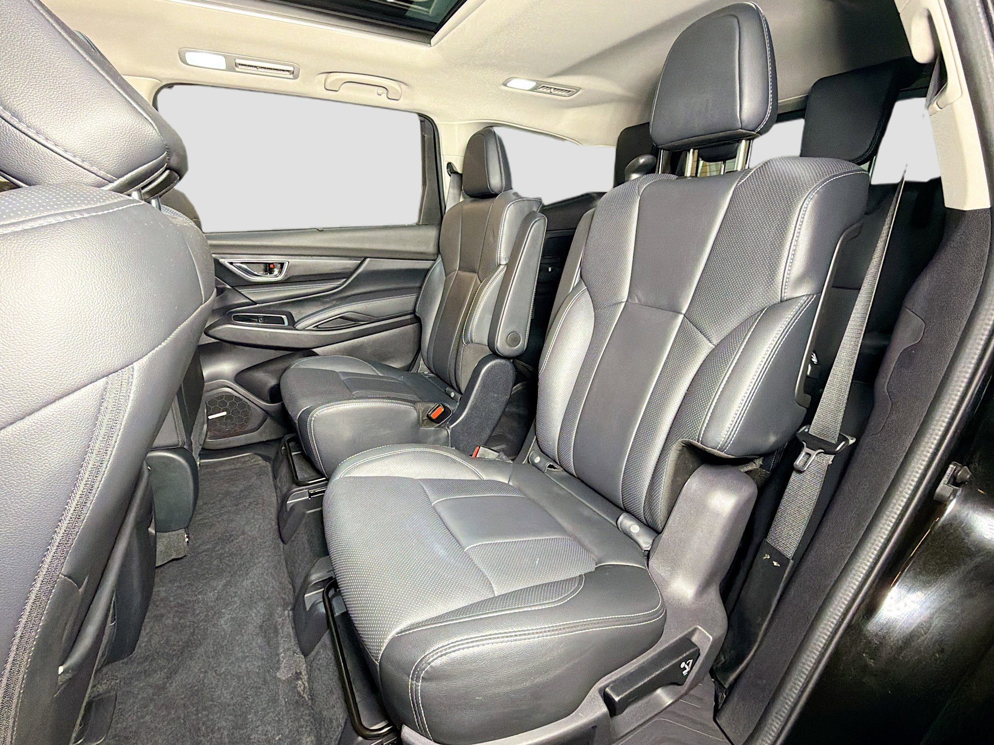 Used 2024 Subaru Ascent Limited w/ Technology Package image 28