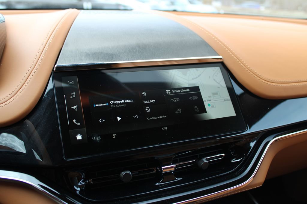 New 2026 Aston Martin DBX 707 image 15