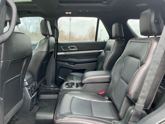Used 2018 Ford Explorer Sport image 34