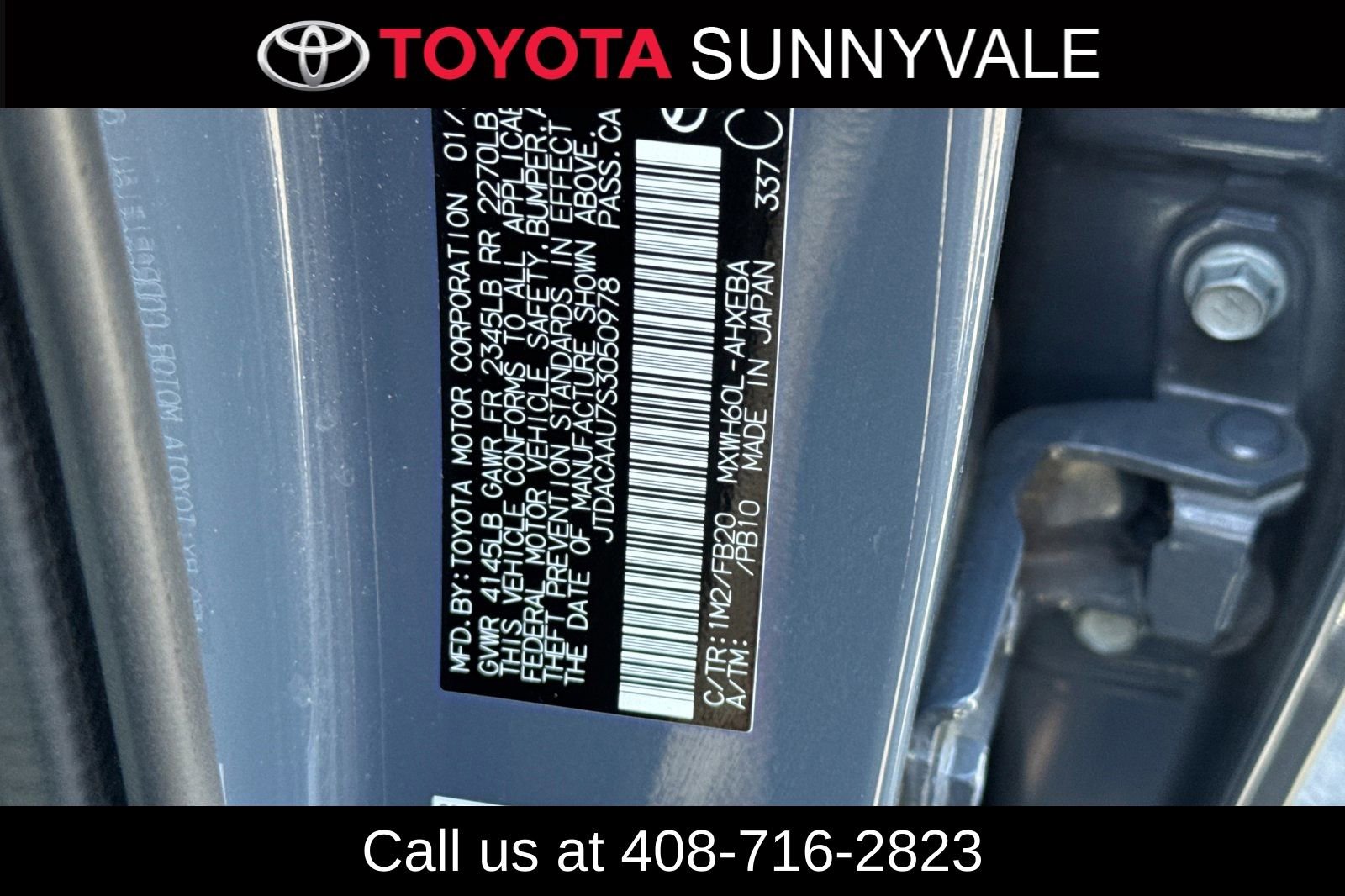 Used 2025 Toyota Prius LE image 31