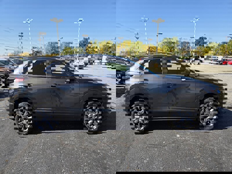 Used 2021 MAZDA CX-30 FWD 2.5 S w/ Select Package image 2