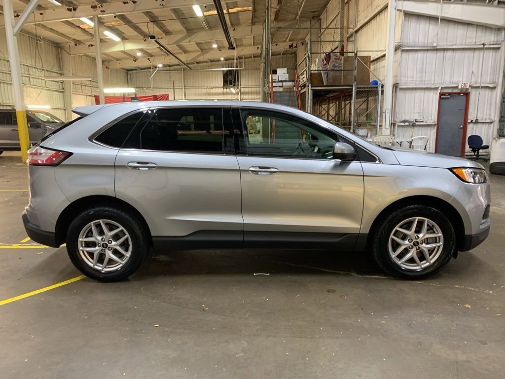 Used 2024 Ford Edge SEL image 34