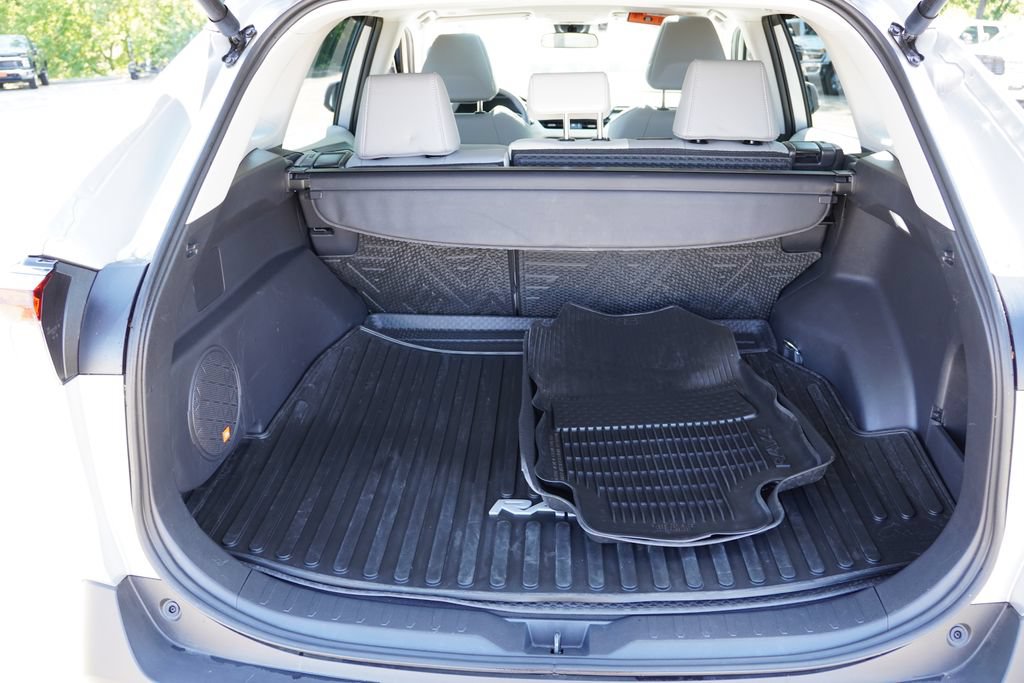 Used 2025 Toyota RAV4 XLE Premium w/ Weather Package AWD/4WD image 23