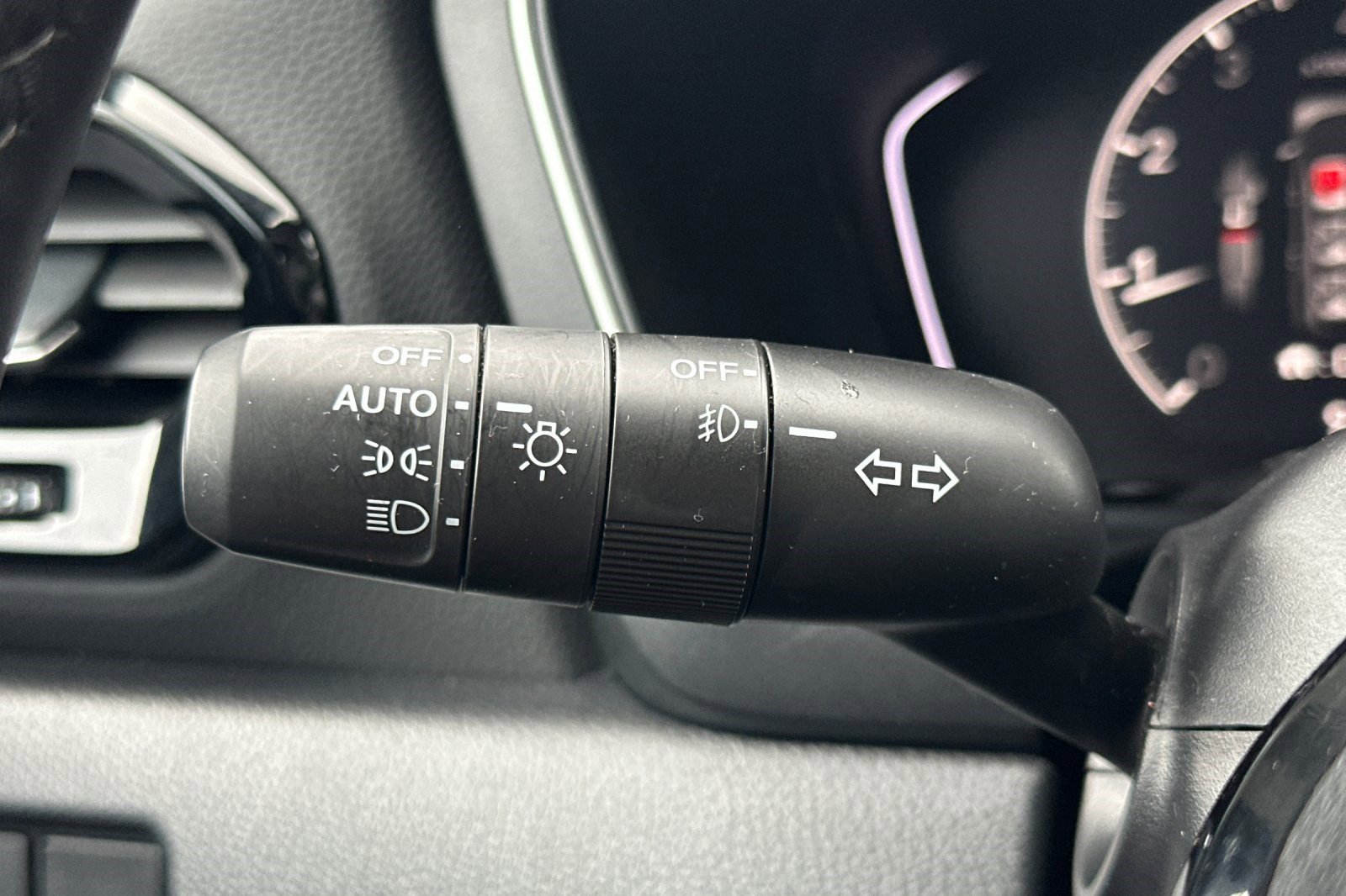 Used 2024 Honda Pilot Touring image 33