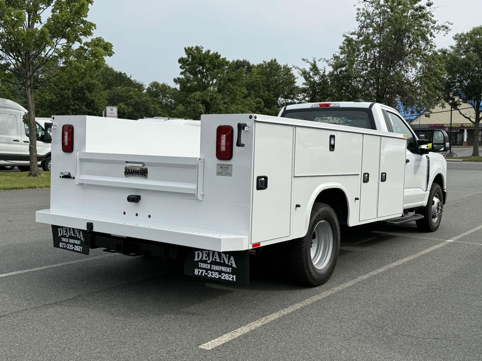 New 2025 Ford F350 XL w/ XL Chrome Package RWD image 2