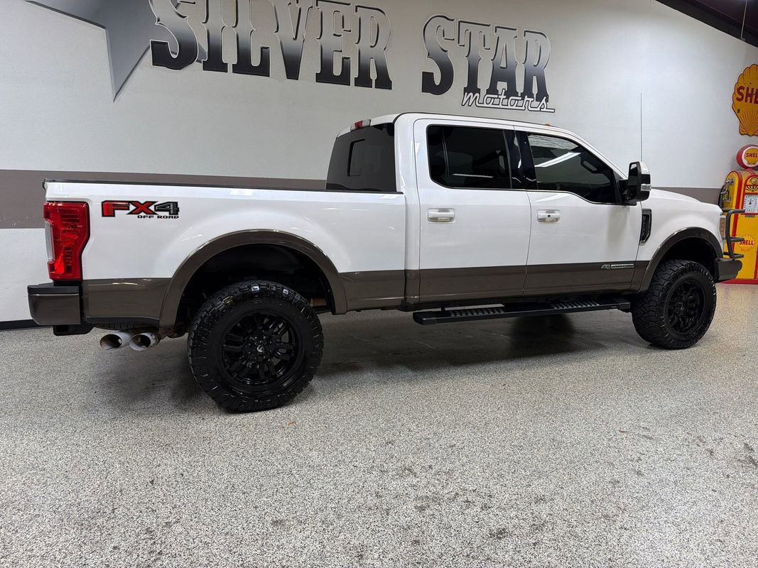 Used 2017 Ford F250 King Ranch w/ FX4 Off-Road Package AWD/4WD image 34