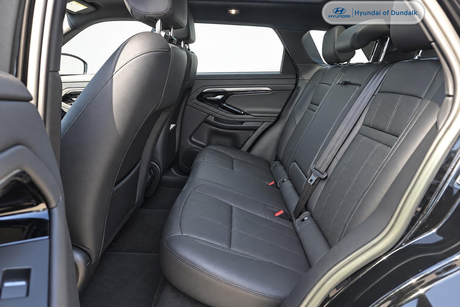 Used 2023 Land Rover Range Rover Evoque R-Dynamic S AWD/4WD image 9