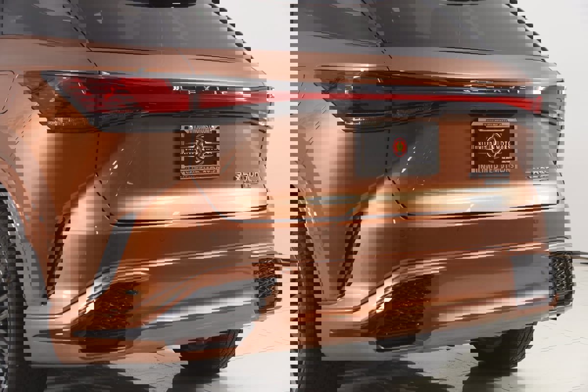 Used 2023 Lexus RX 500h F Sport image 26