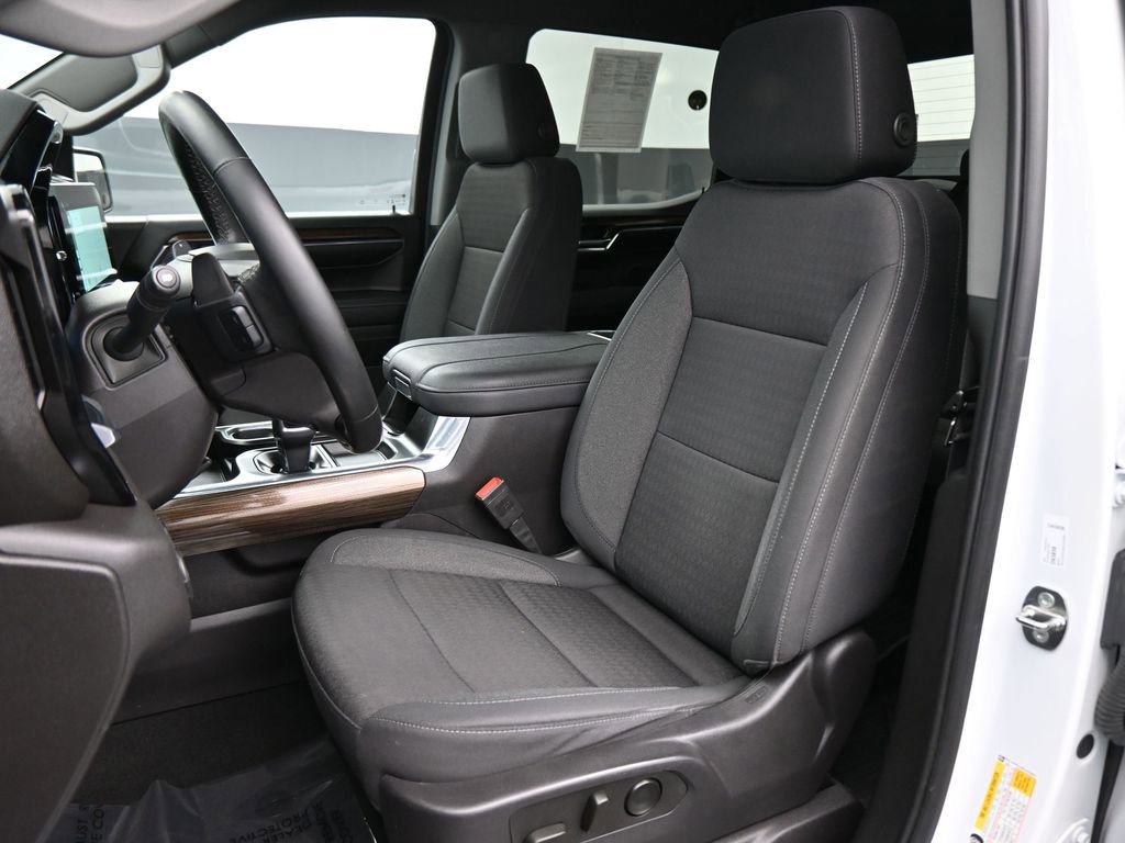 Used 2024 Chevrolet Silverado 1500 LT Trail Boss w/ Protection Package AWD/4WD image 17