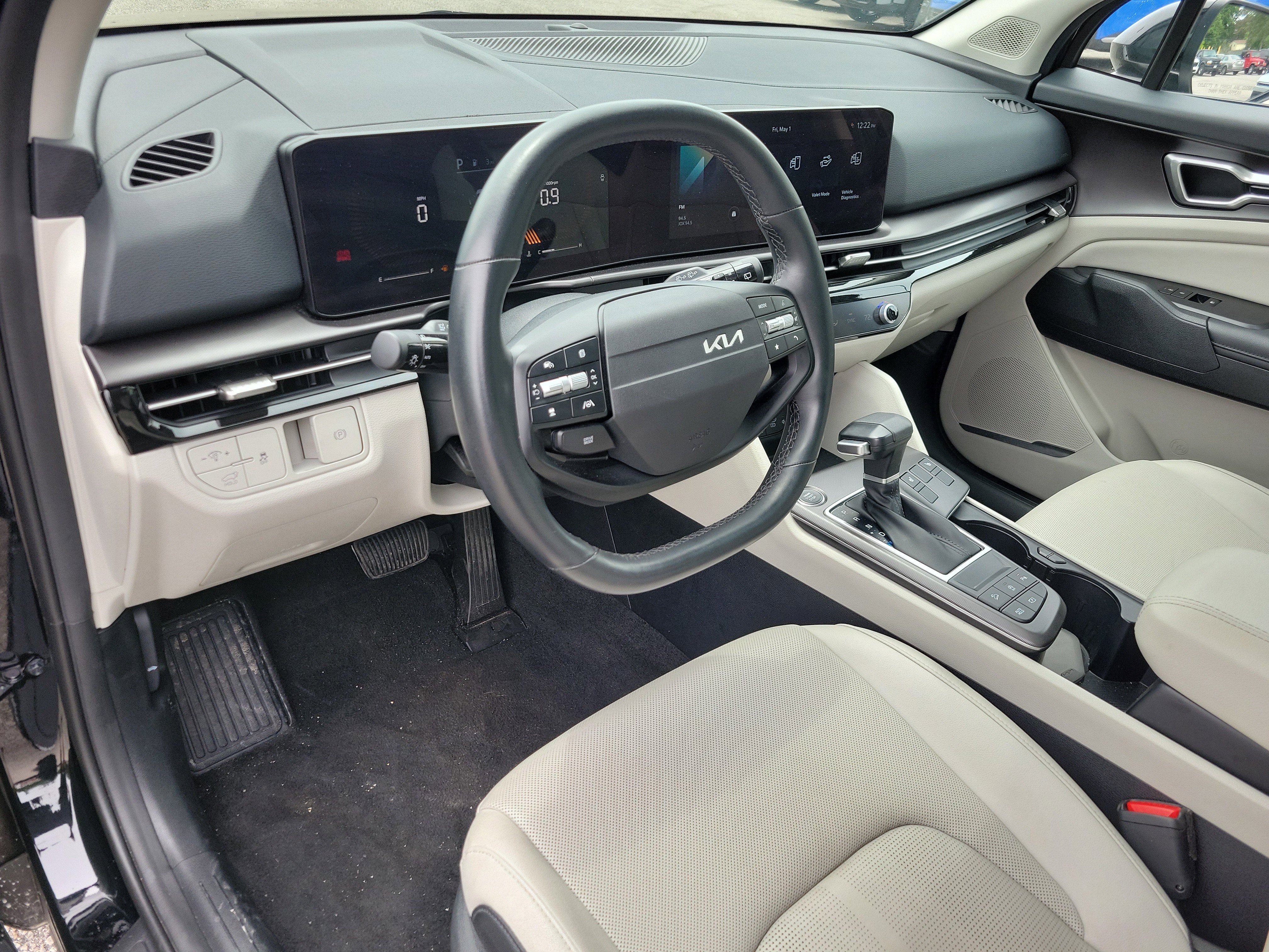 Used 2026 Kia Sportage EX w/ EX Panorama Roof Package FWD image 3