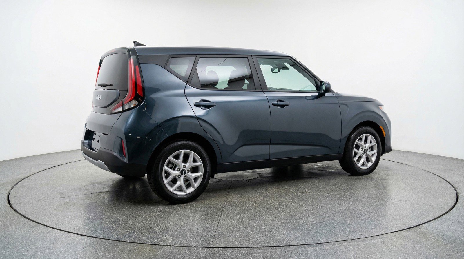 Used 2025 Kia Soul LX w/ LX Technology Package image 9