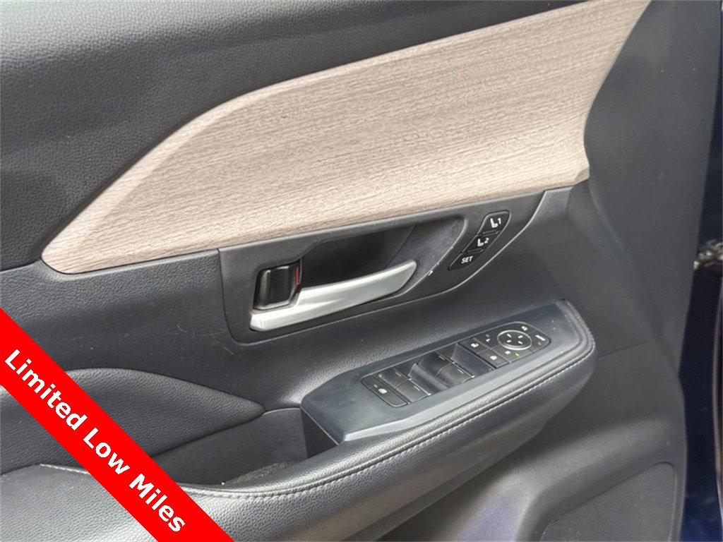 Used 2024 Toyota Grand Highlander Limited image 19