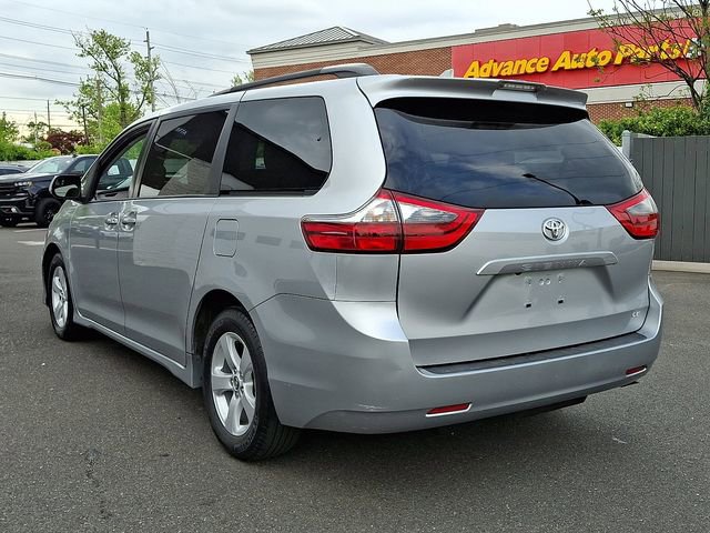 Used 2020 Toyota Sienna LE FWD image 4