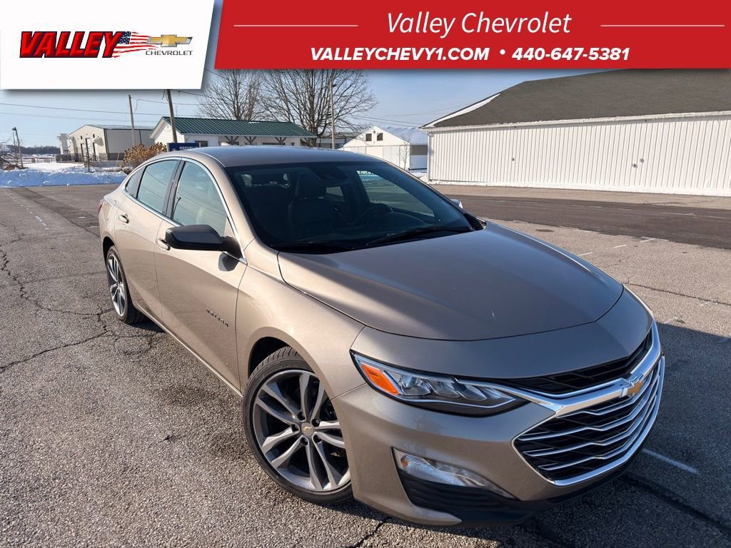 Used 2024 Chevrolet Malibu LT image 1