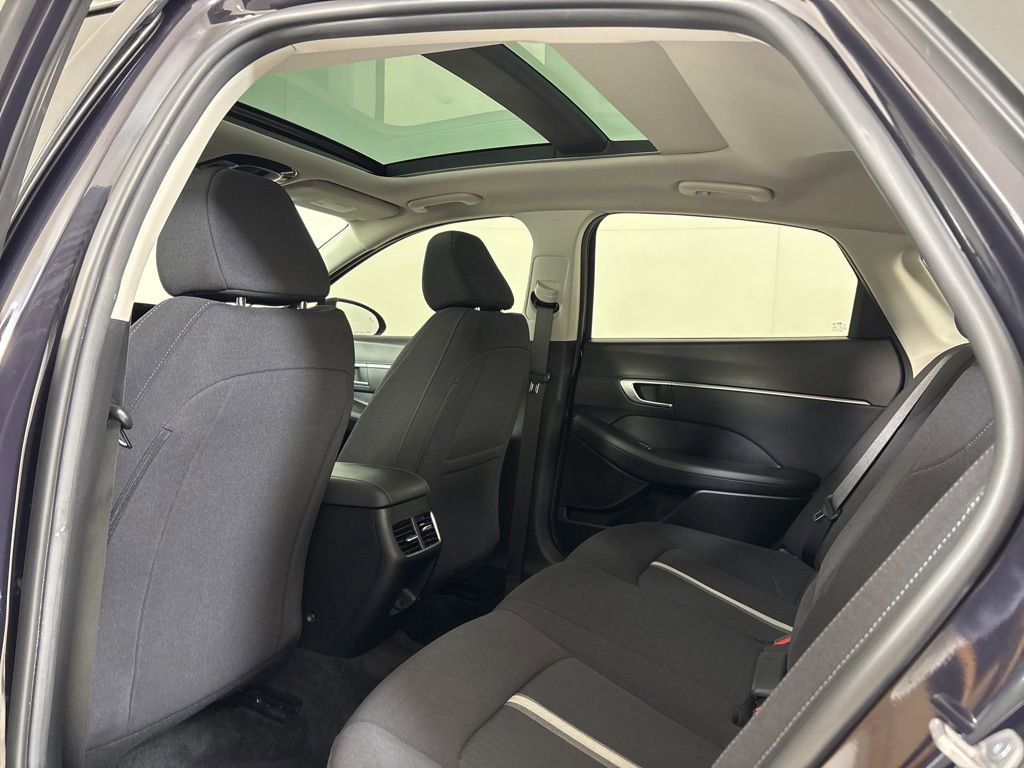 Used 2023 Hyundai Sonata SEL w/ Convenience Package image 16