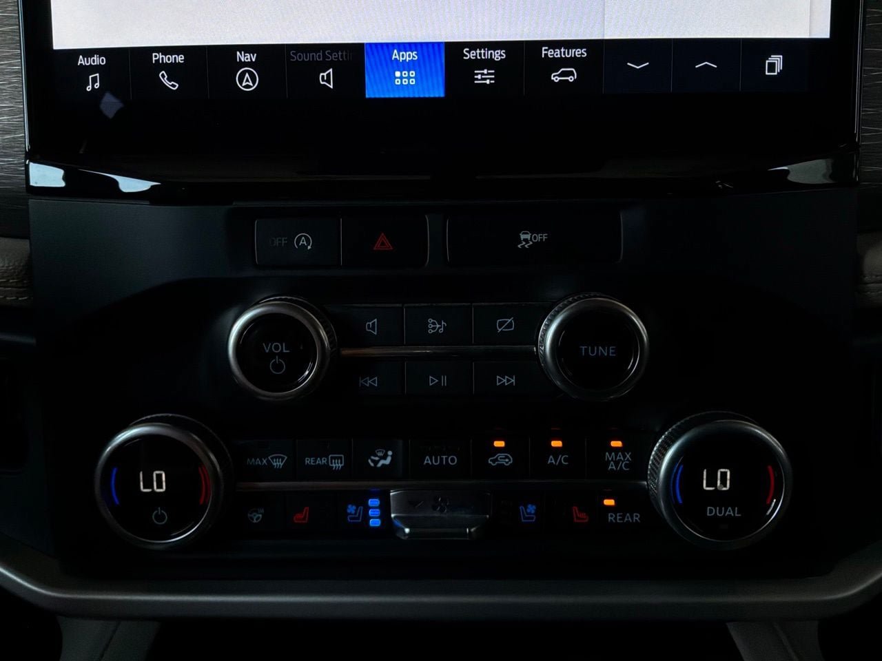 Used 2024 Ford Expedition Limited RWD image 42