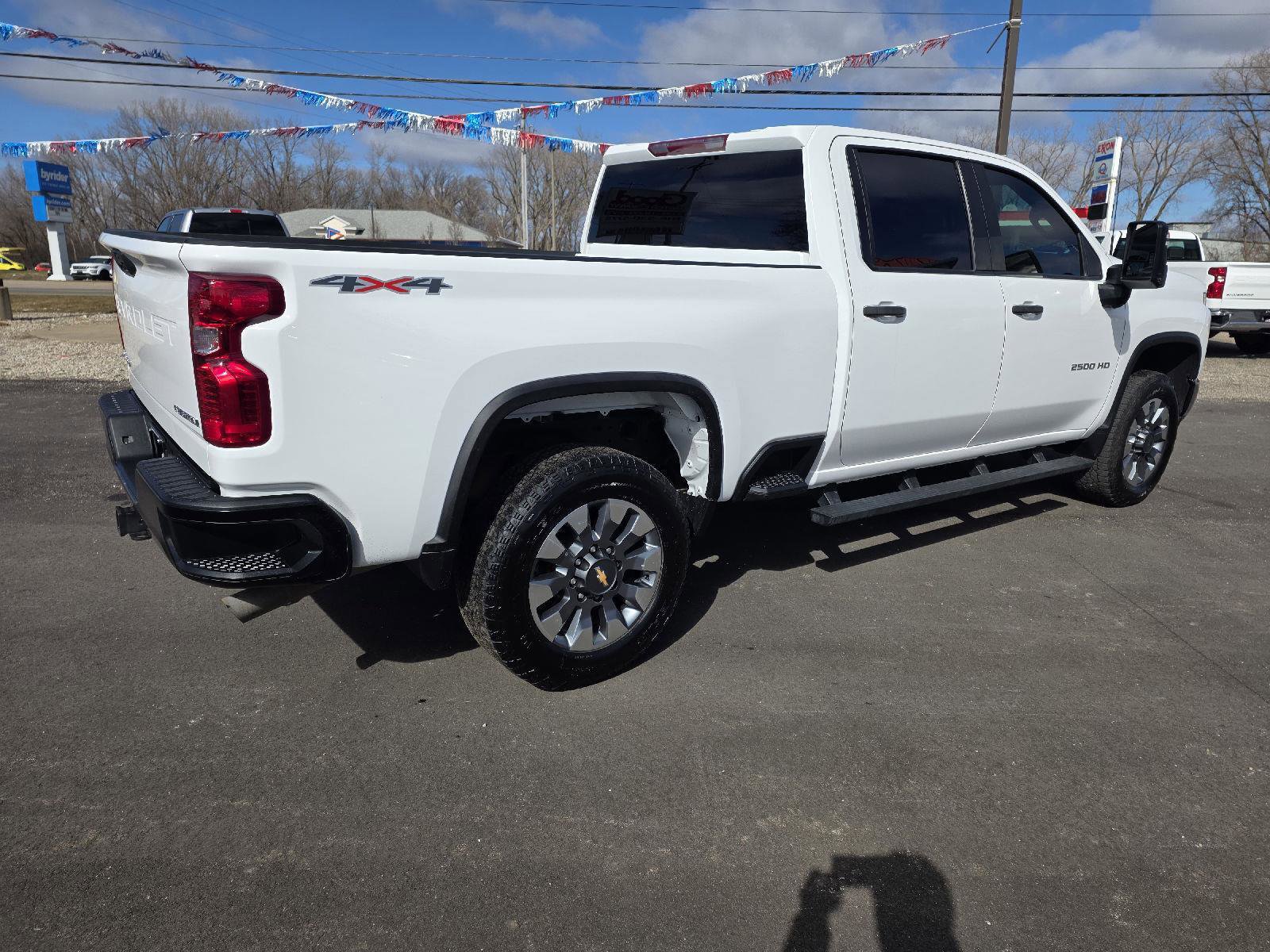 Used 2022 Chevrolet Silverado 2500 Custom w/ Custom Convenience Package image 14