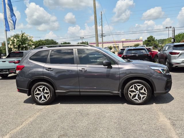 Used 2021 Subaru Forester Premium AWD/4WD image 2