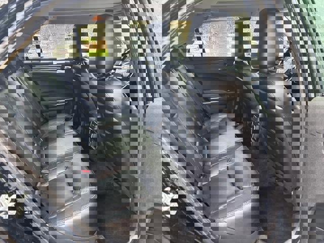 Used 2017 Chrysler 300 Touring w/ Value Package image 13