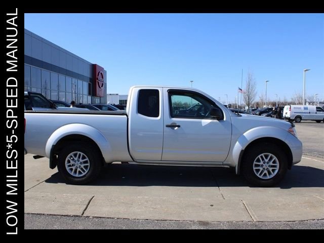 Used 2017 Nissan Frontier SV RWD image 6
