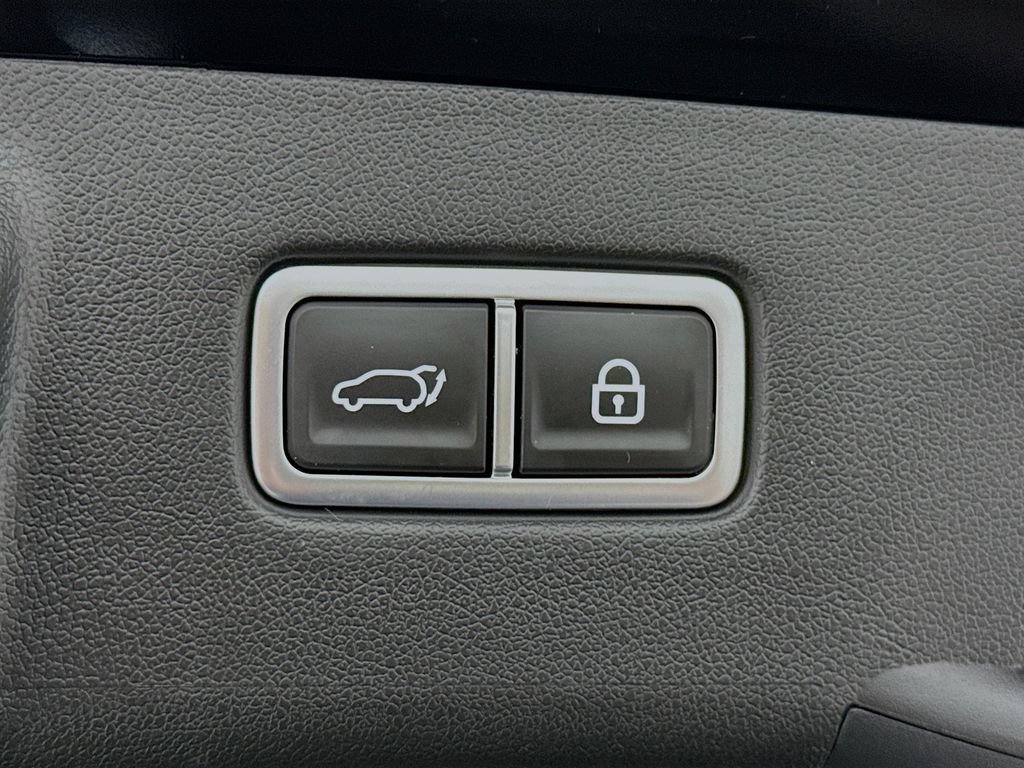 Certified 2023 Kia Sorento SX Prestige w/ Panoramic Sunroof Package AWD/4WD image 32