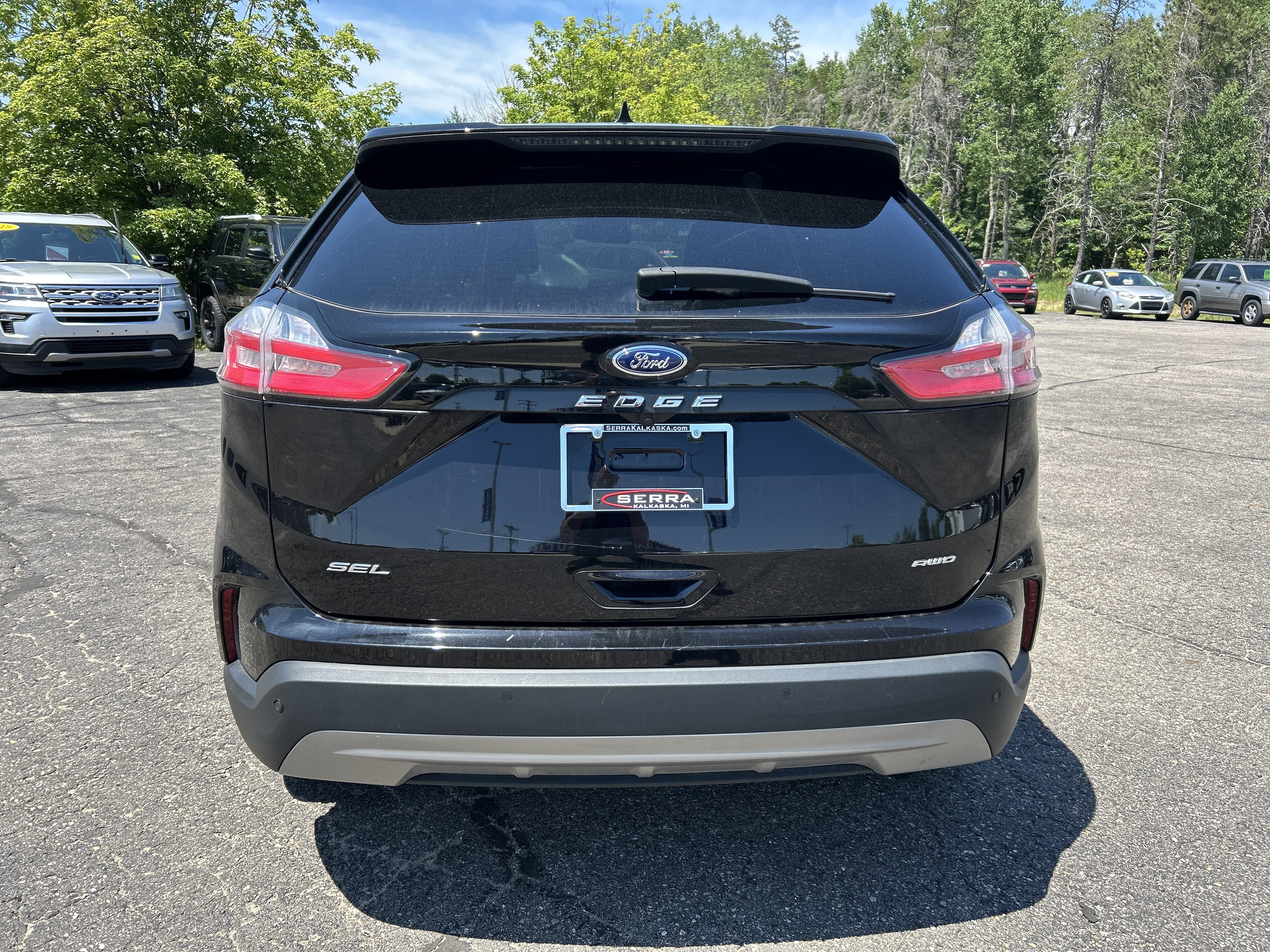 Used 2024 Ford Edge SEL w/ Convenience Package AWD/4WD image 4
