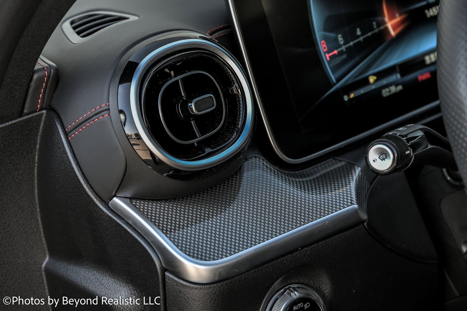 Used 2024 Mercedes-Benz C 43 AMG 4MATIC Sedan image 31