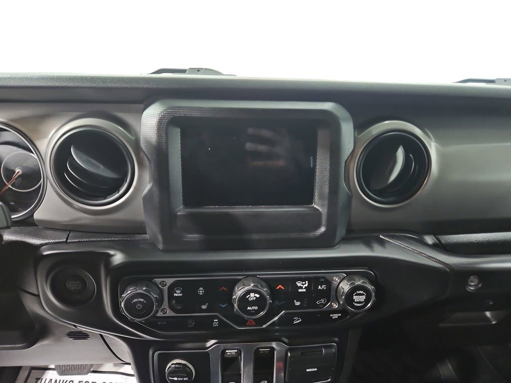 Used 2019 Jeep Wrangler Sport image 19