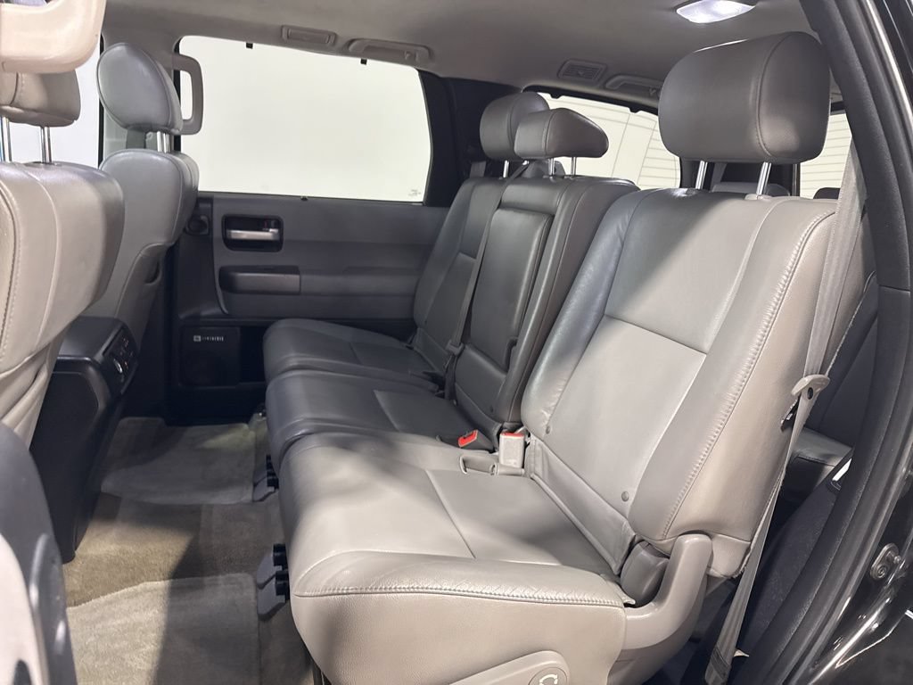 Used 2011 Toyota Sequoia Limited AWD/4WD image 36