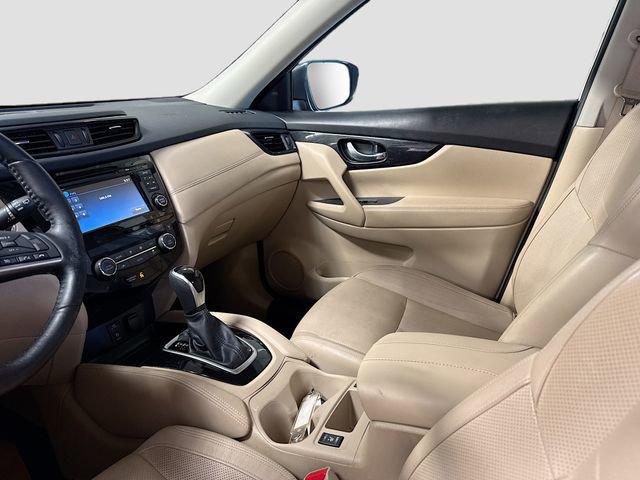 Used 2017 Nissan Rogue SL image 24