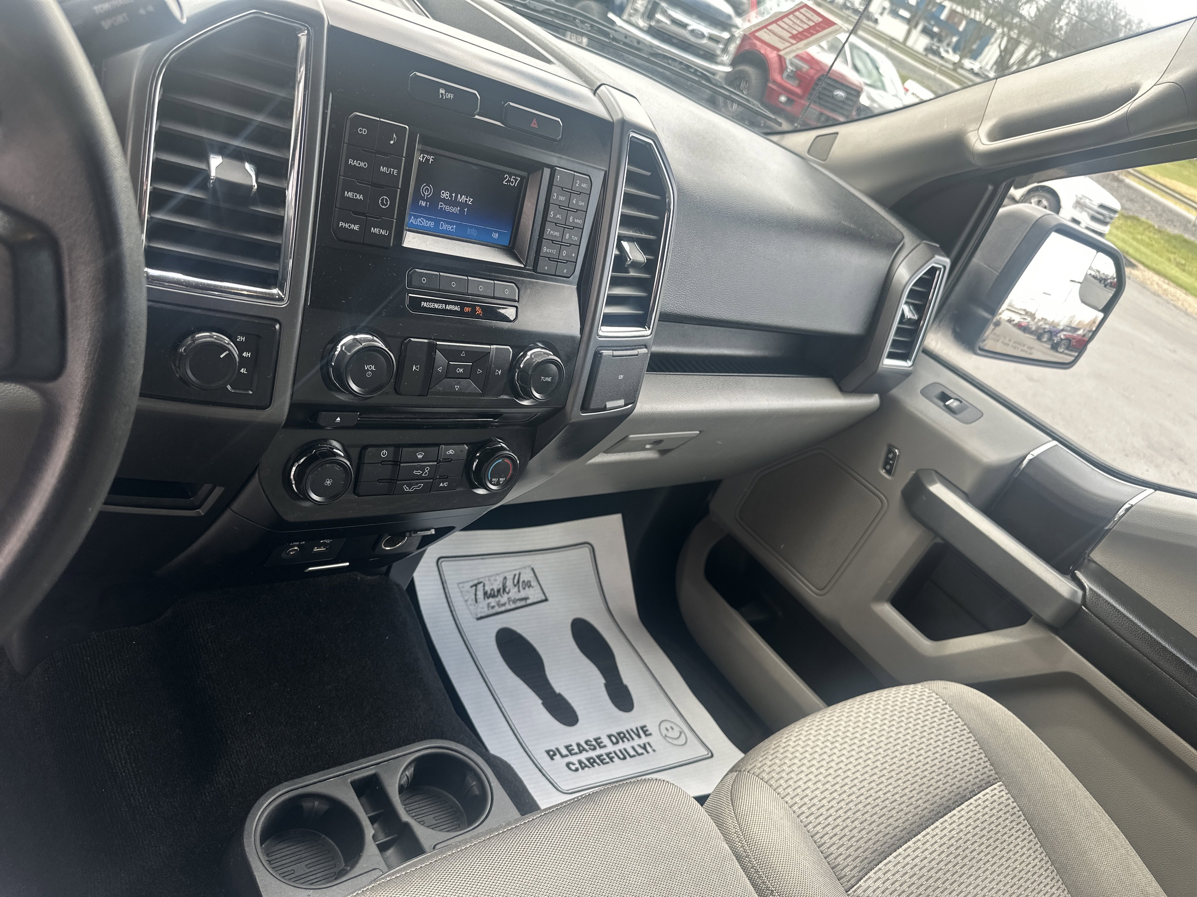 Used 2015 Ford F150 XLT AWD/4WD image 22