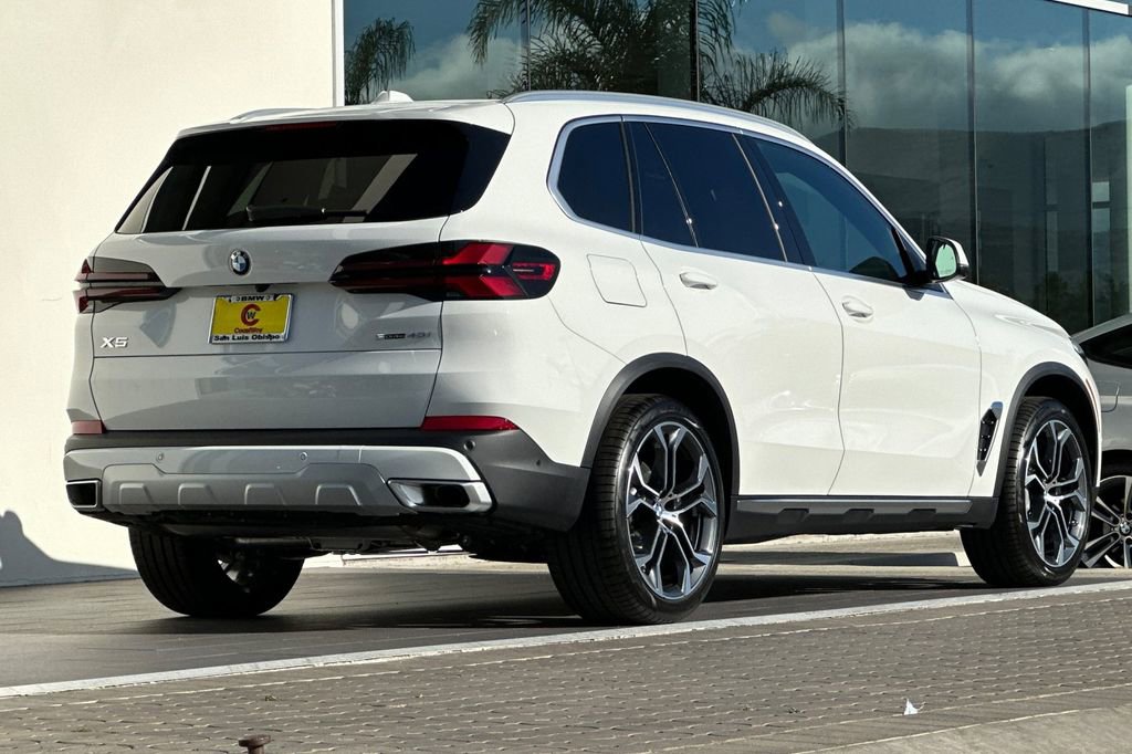 New 2026 BMW X5 sDrive40i w/ Climate Comfort Package video 3
