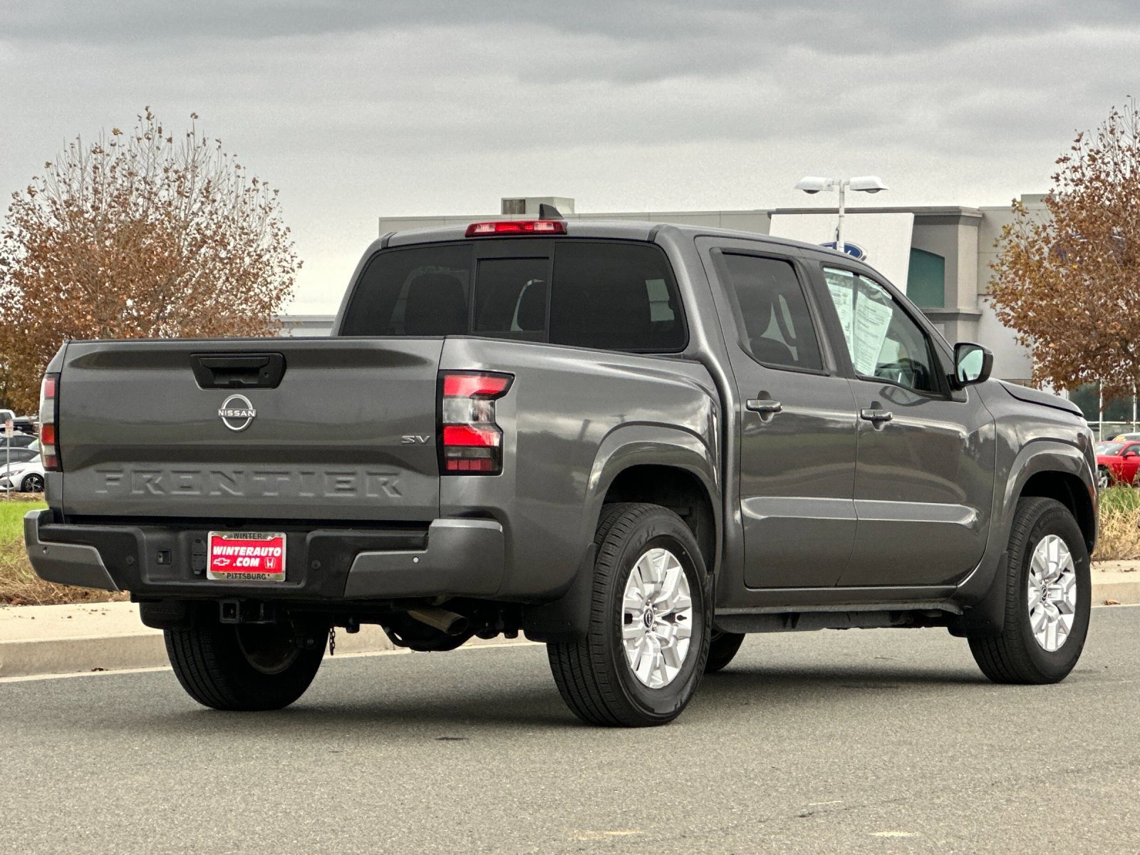 Used 2022 Nissan Frontier SV image 4