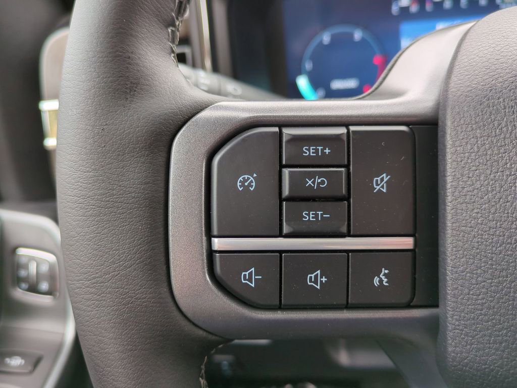 New 2026 Ford F350 Lariat w/ Chrome Package image 30