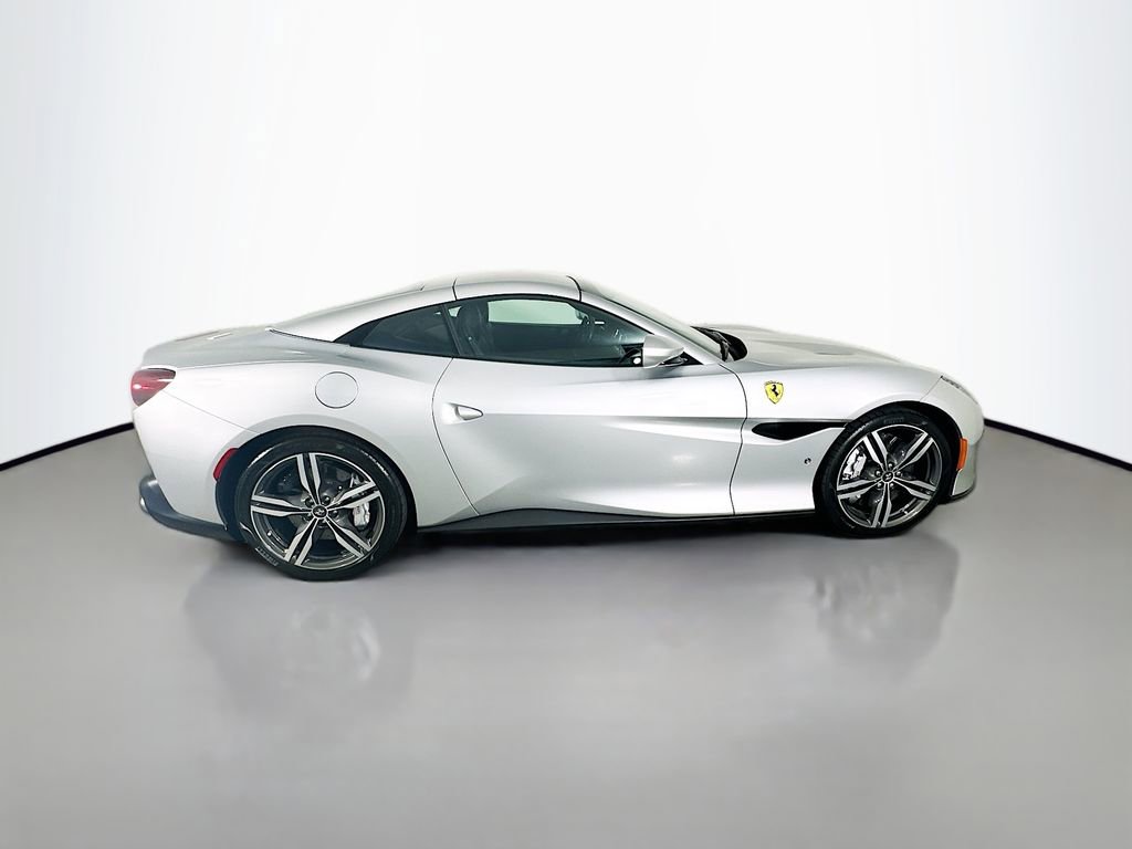 Used 2019 Ferrari Portofino image 8