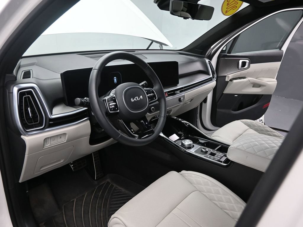 Certified 2025 Kia Sorento SX Prestige image 20