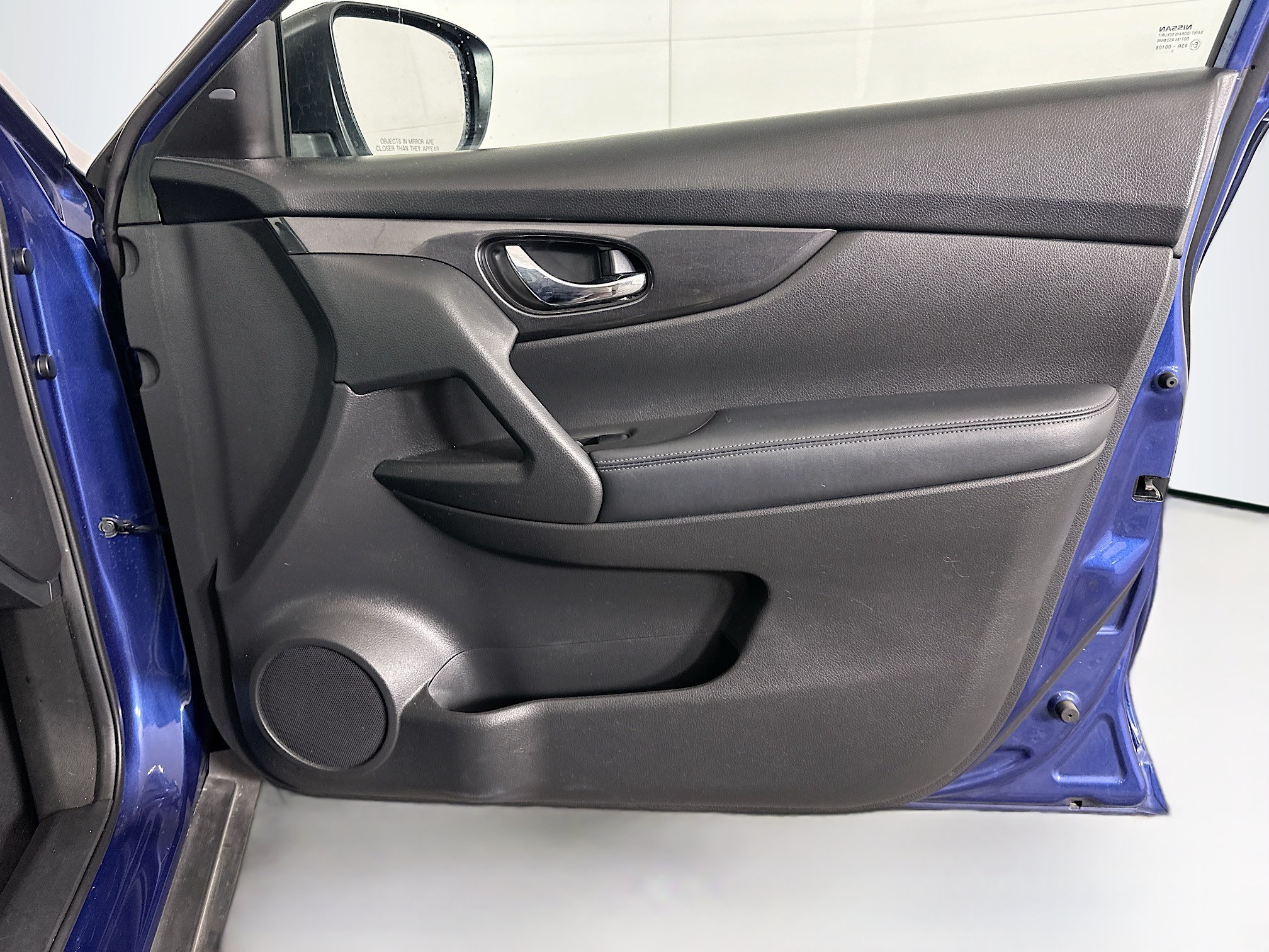 Used 2018 Nissan Rogue SV FWD image 31